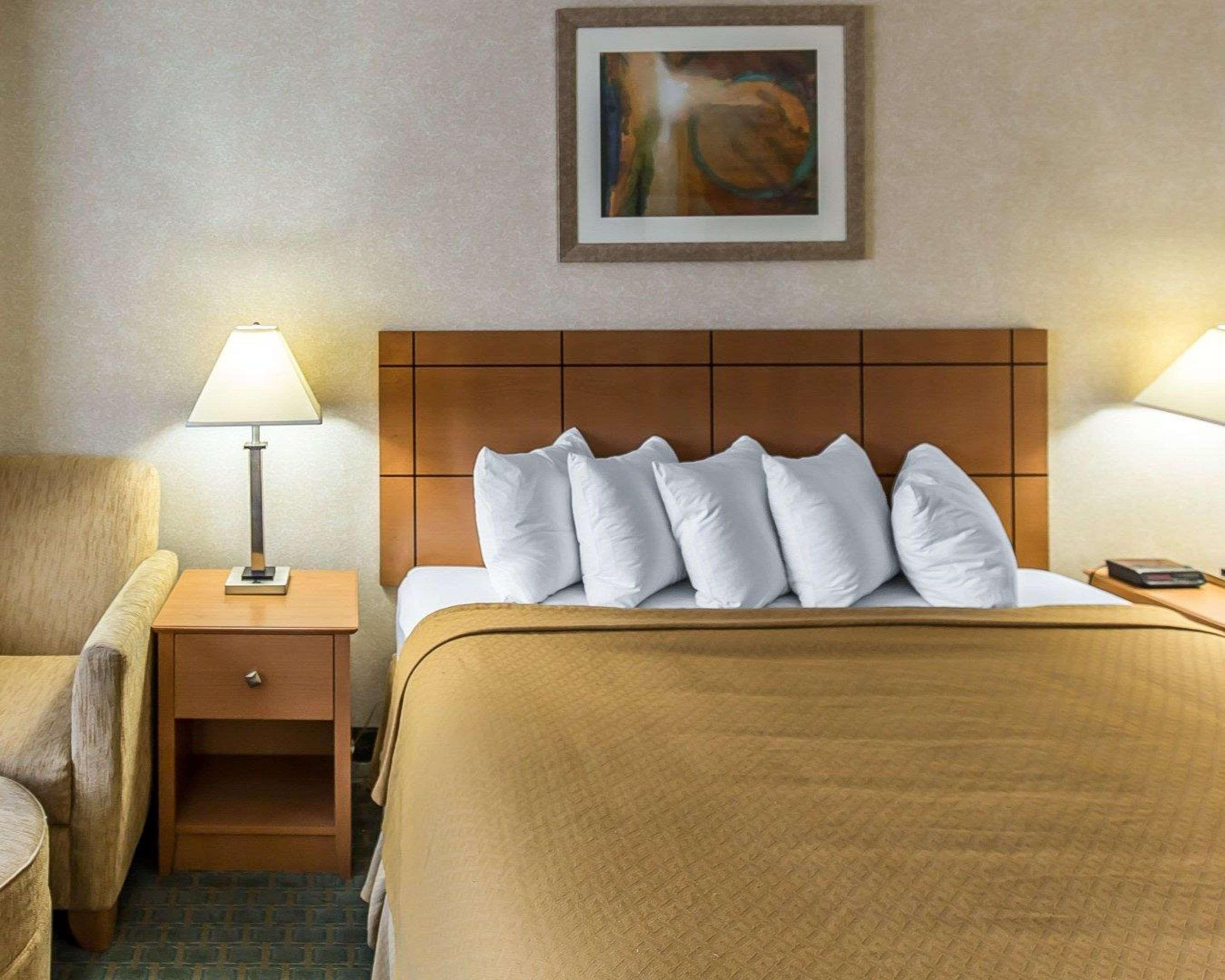 Inn Quality At Collins Road - Cedar Rapids