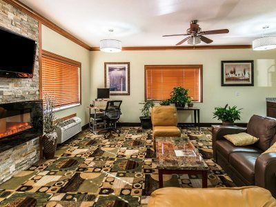 Inn Quality At Collins Road - 3*