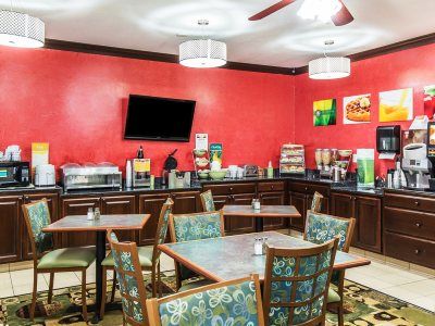 Inn Quality At Collins Road - 3*