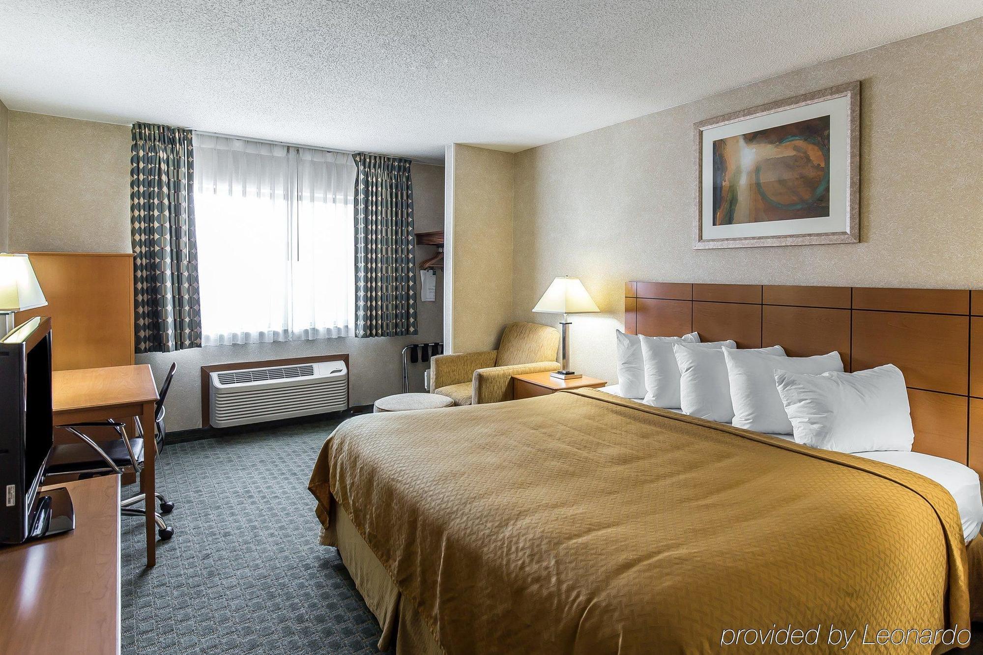 Quality At Collins Road - Inn 3*