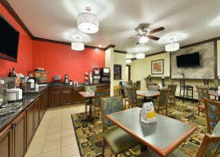 Inn Quality At Collins Road -